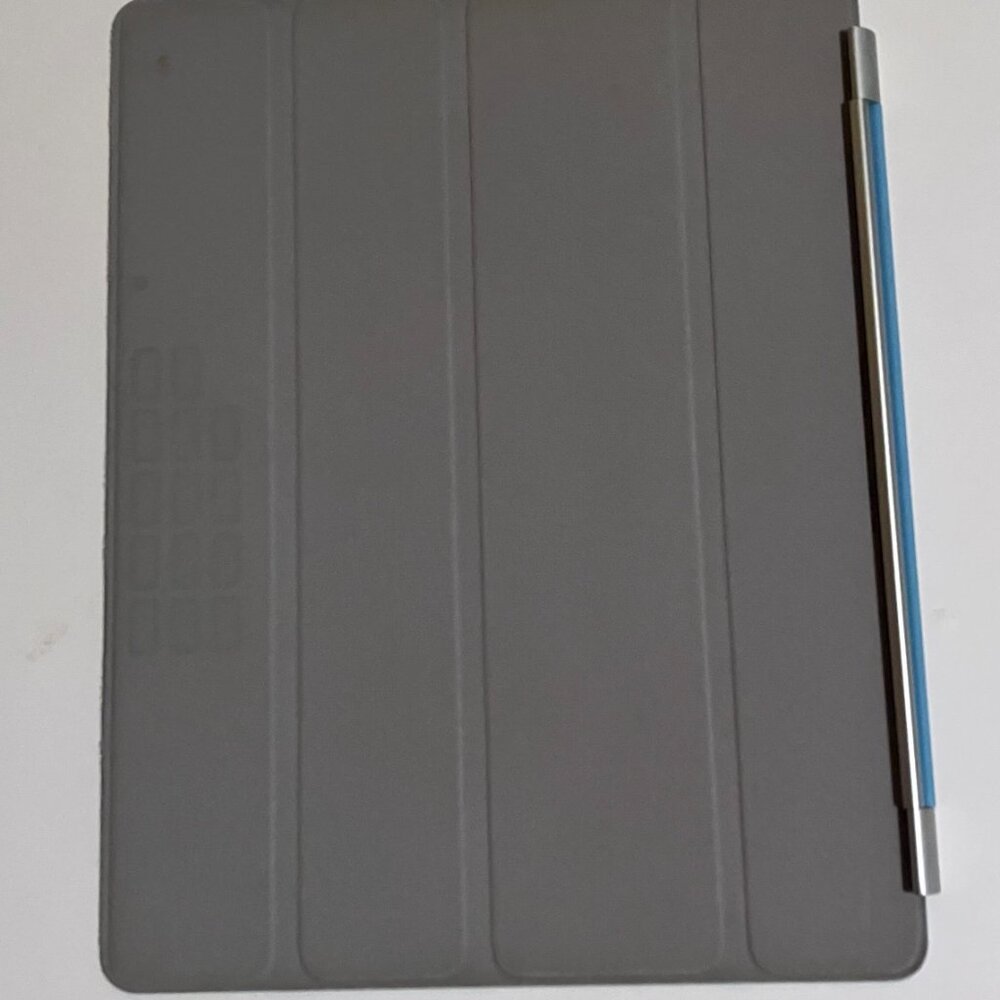 APPLE IPAD MAGNETIC COVER
